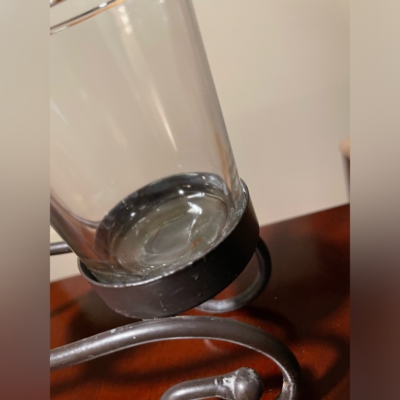 ๐ค Multi Scrolling Metal Wire/Glass Candle Holder - Picture 9 of 10